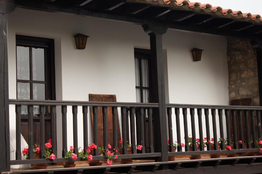 Posada Mellante Pechón Екстериор снимка